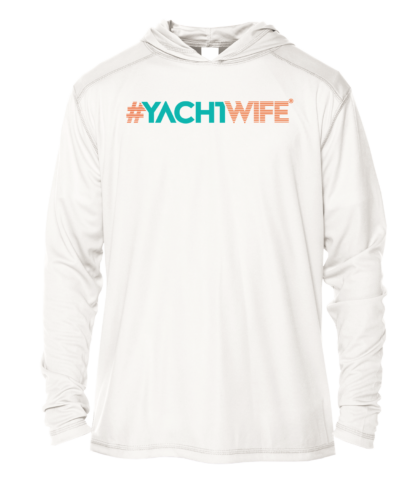 A white hoodie with the word yachtwife on it, perfect as a UV shirt or sun shirt.